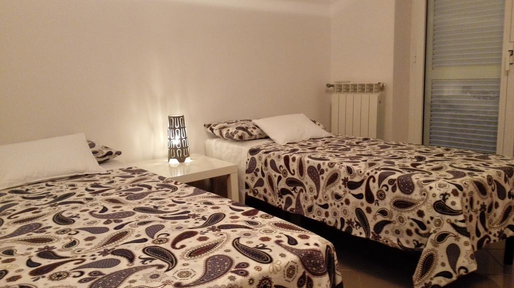 La Zucca A Pois Apartment Formia Cameră foto